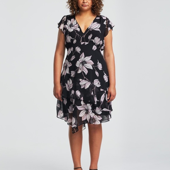 Estelle Azalea Black Floral Midi Dress - Picture 2 of 12
